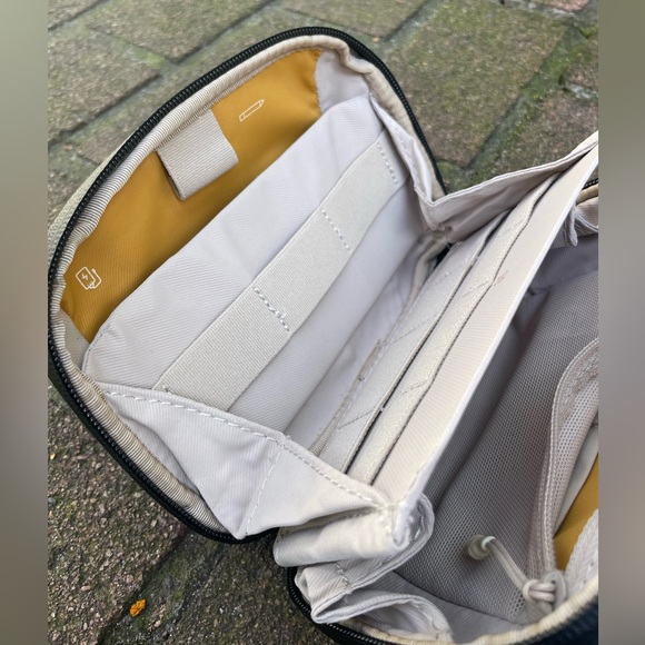 PGYTECH Mini Travel Tech Organizer - Picture 10 of 10